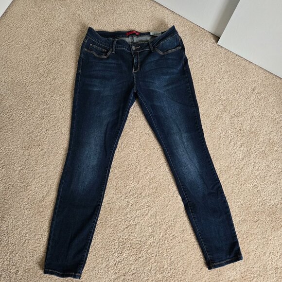 GUESS medium rise sienna curvy fit jeans - Picture 2 of 11